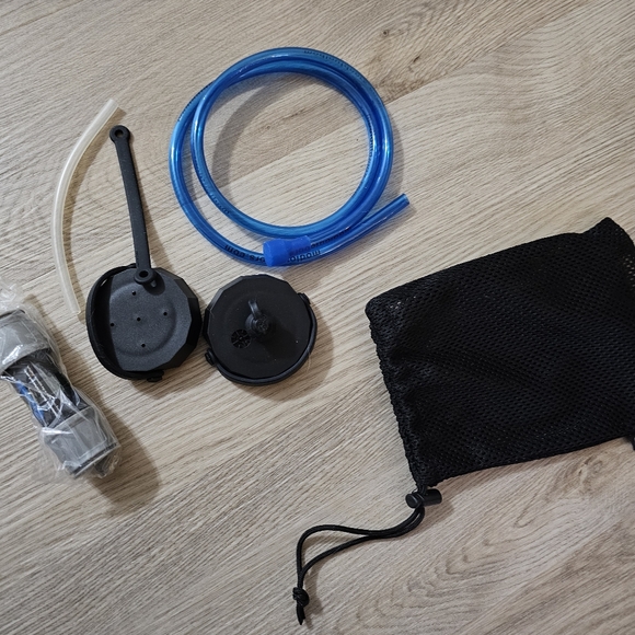 MODL Bottle With Accessories - Picture 4 of 4